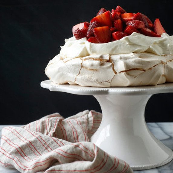 Strawberry Pavlova