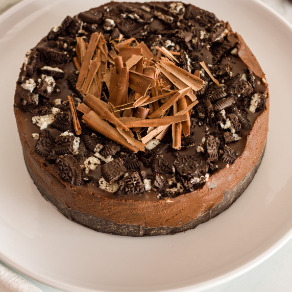 3 ingredient oreo cake on a white plate