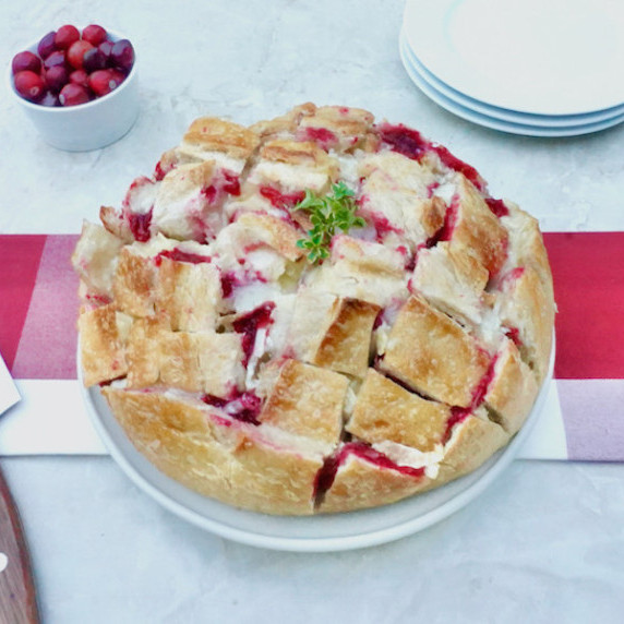 Cranberry Brie Pull Apart Bread