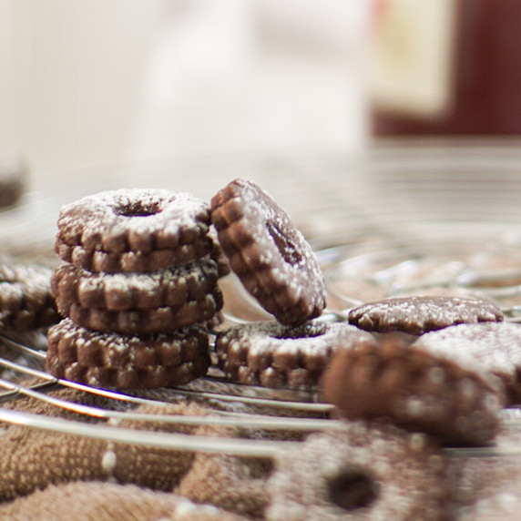 Chocolate Cookies with Strawberry Marmalade
