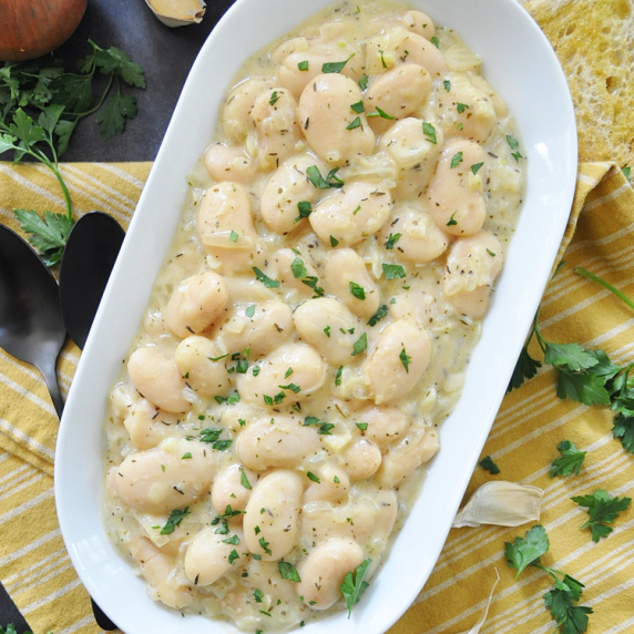 CREAMY Butter Beans in Onion Sauce