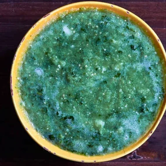 Fresh Tomatillo Salsa Verde 