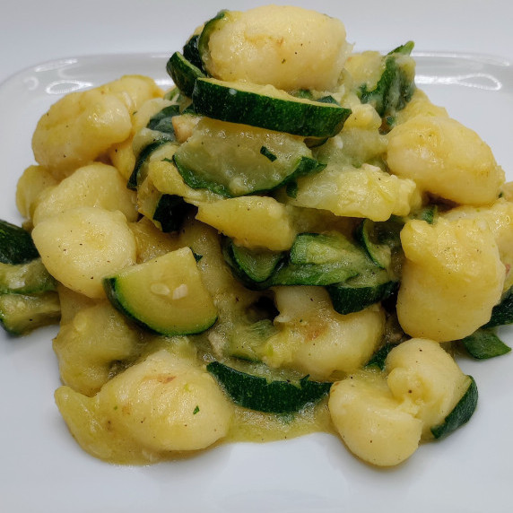 Gnocchi Aglio e Olio with Zucchini