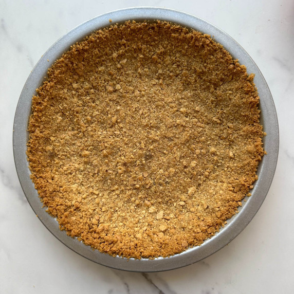 finished vegan graham cracker crust