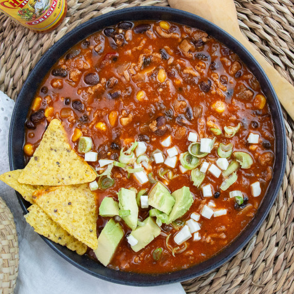taco soup with tortilla chips