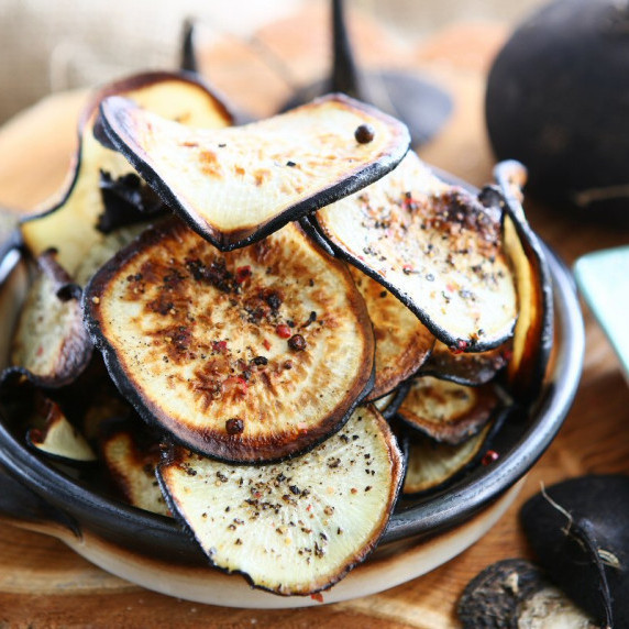 Black Radish Chips