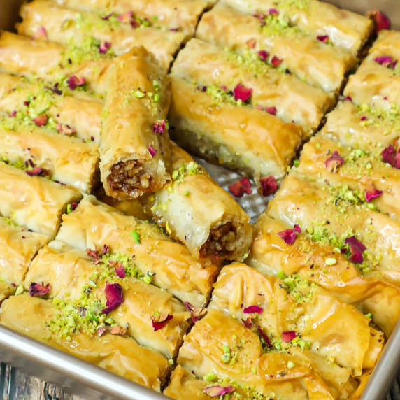 A tray of baklava fingers 
