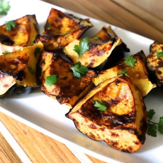 a photo of Air Fryer Acorn Squash on a platter