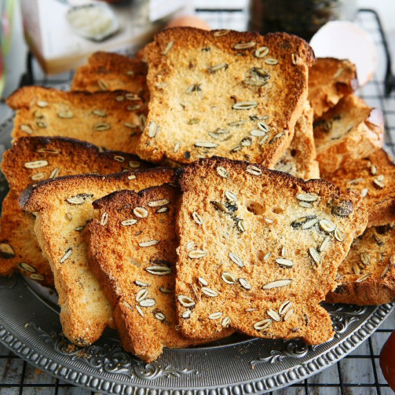  German Zwieback with Pumpkin Seeds