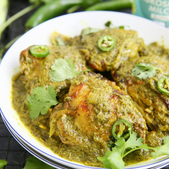 Green Masala Chicken Curry