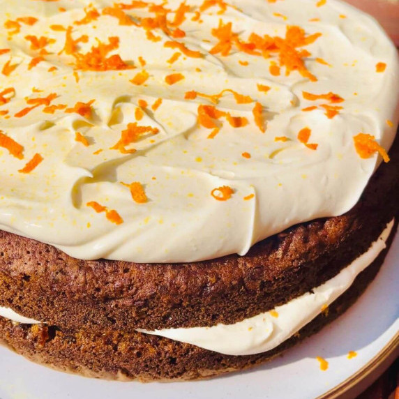 Super Moist Carrot Cake