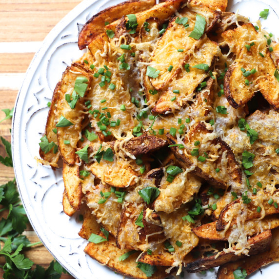 Cheesy Potatoes on a plate.