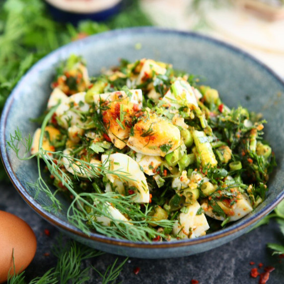 Yumurta Piyazi - Spicy Turkish Egg Salad