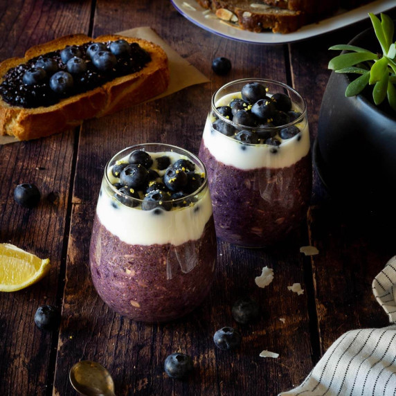 Lemon Blueberry Overnight Oats
