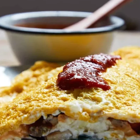 Mexican Spinach Mushroom Goat Cheese Omelette