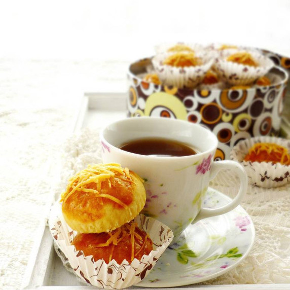 Indonesian Sweet Cheesy tarts cookies~melt in your mouth