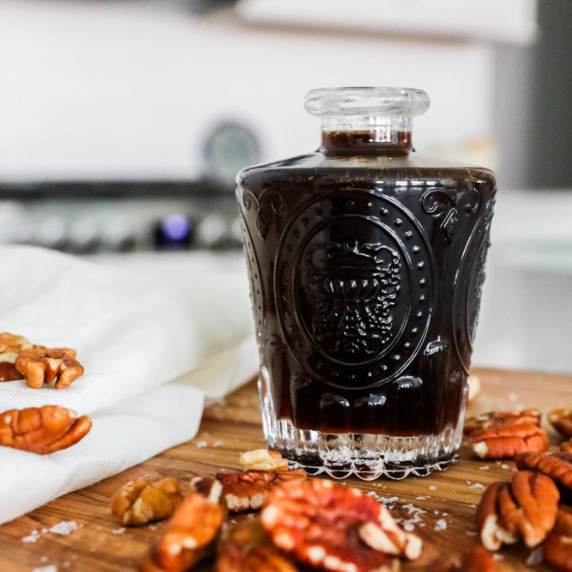 toasted salted maple pecan simple syrup for coffee and fall coffee creamer