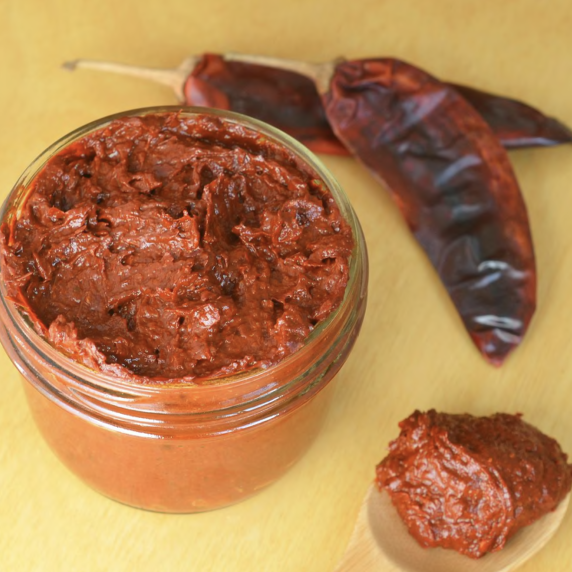 How to Make Harissa