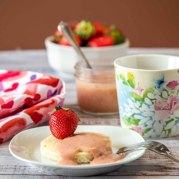 Strawberry curd fruit spread