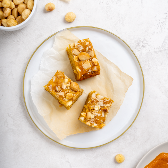 White chocolate, pumpkin and macadamia bars