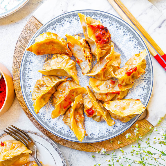 overhead shot of a plate of chicken potstickers.