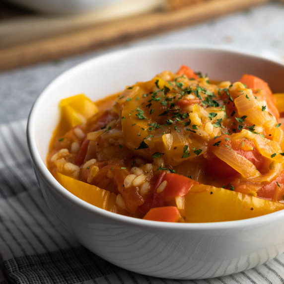 Djuvec rice in a bowl