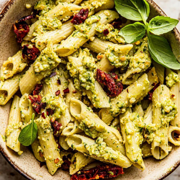 creamy vegan pesto pasta with sundried tomatoes