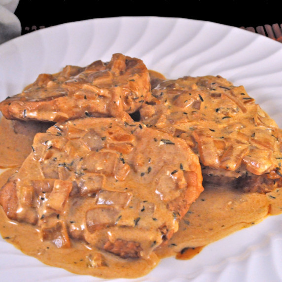 Pork Chops, Hungarian Style