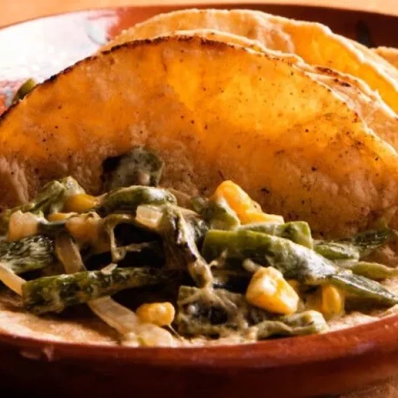 Poblano Chile with Cheese and Cream served with corn tortillas
