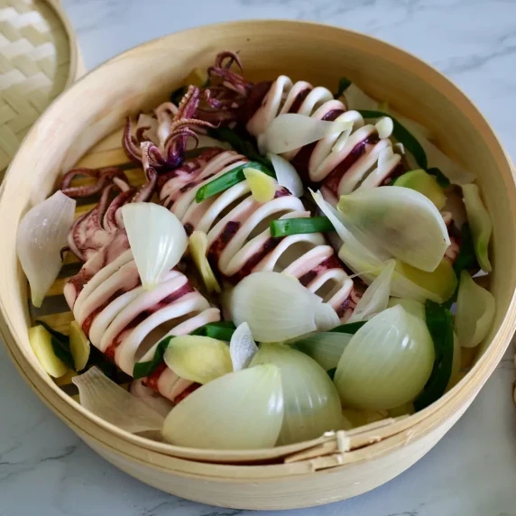 steamed squid